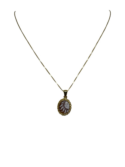 Collana in Cammeo incisione "Sole"