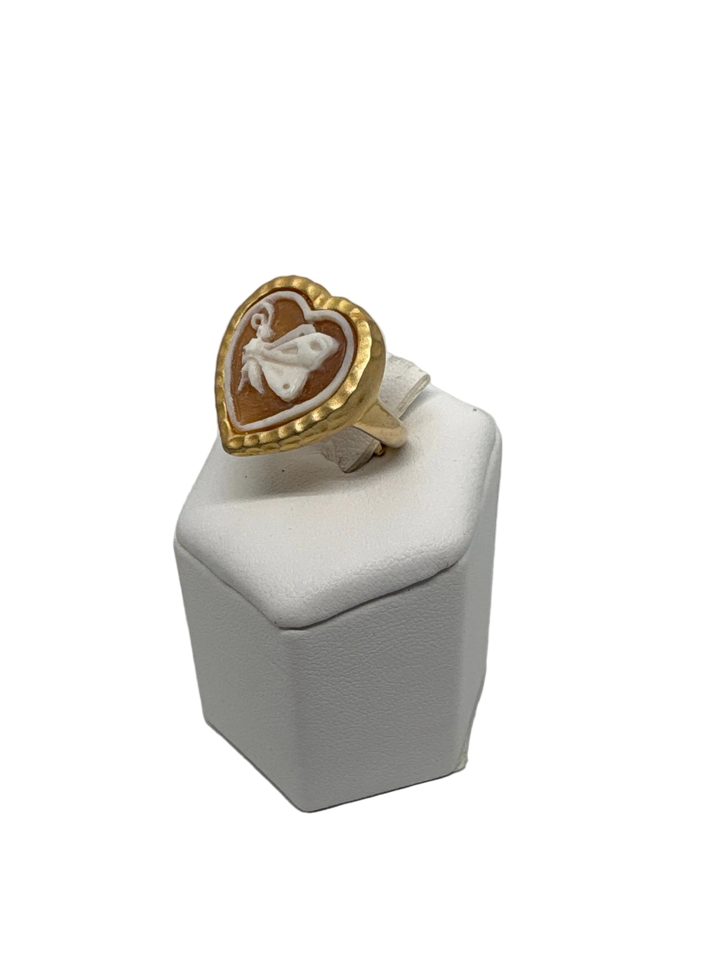 Anello in Cammeo incisione "Farfalla"