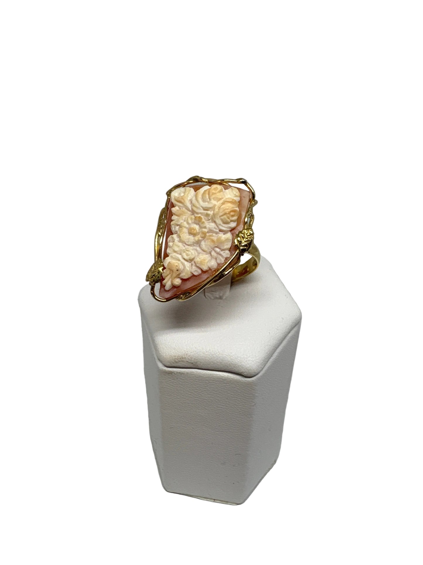 Anello in Cammeo Artistico incisione Fiori