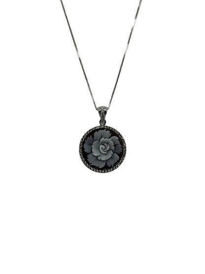 Collana in Cammeo incisione "Fiore"