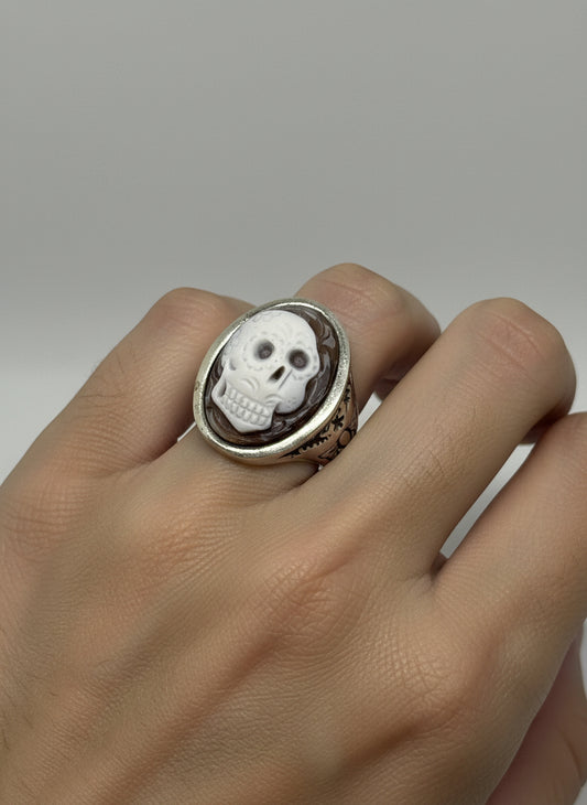 Anello in Cammeo "Incisione Teschio"