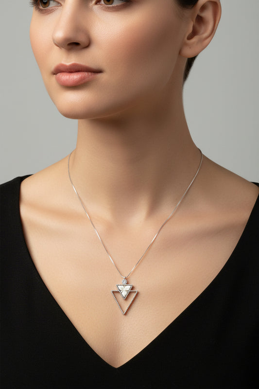 Collana in Cammeo incisione "Fiore"