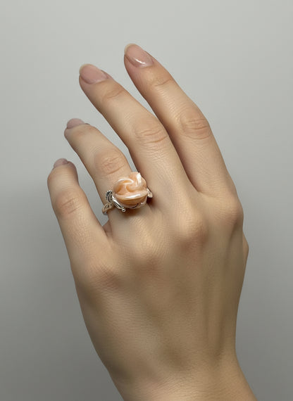 Anello in Corallo "Rosa Scolpita"