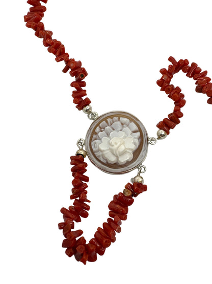 Collana Corallo e Cammeo incisione "Fiore"