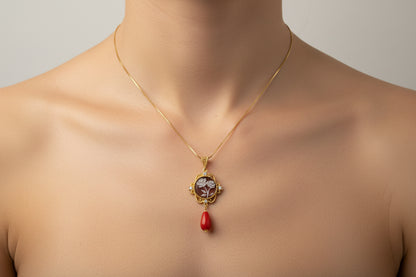 Pendente in Cammeo incisione Fiore