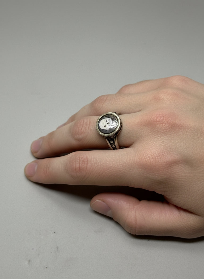 Anello in Cammeo "Incisione Teschio"