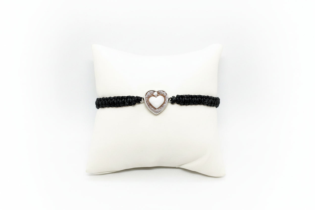 Bracciale in Cammeo incisione "Cuore Sacro"