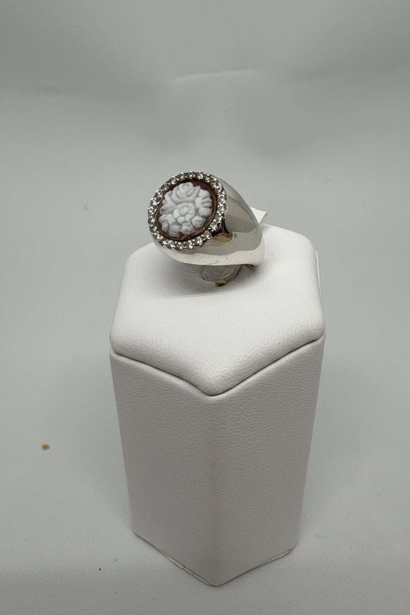 Anello in Cammeo Artistico incisione "Fiori"