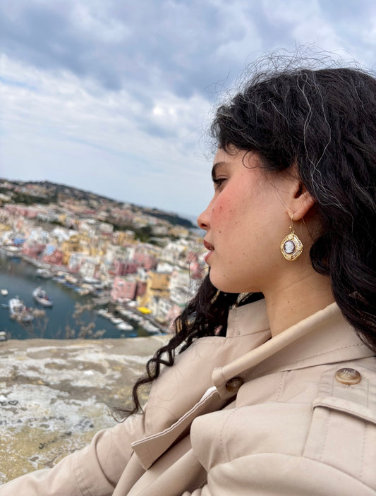 Orecchini in Cammeo incisione "Profilo di Donna"