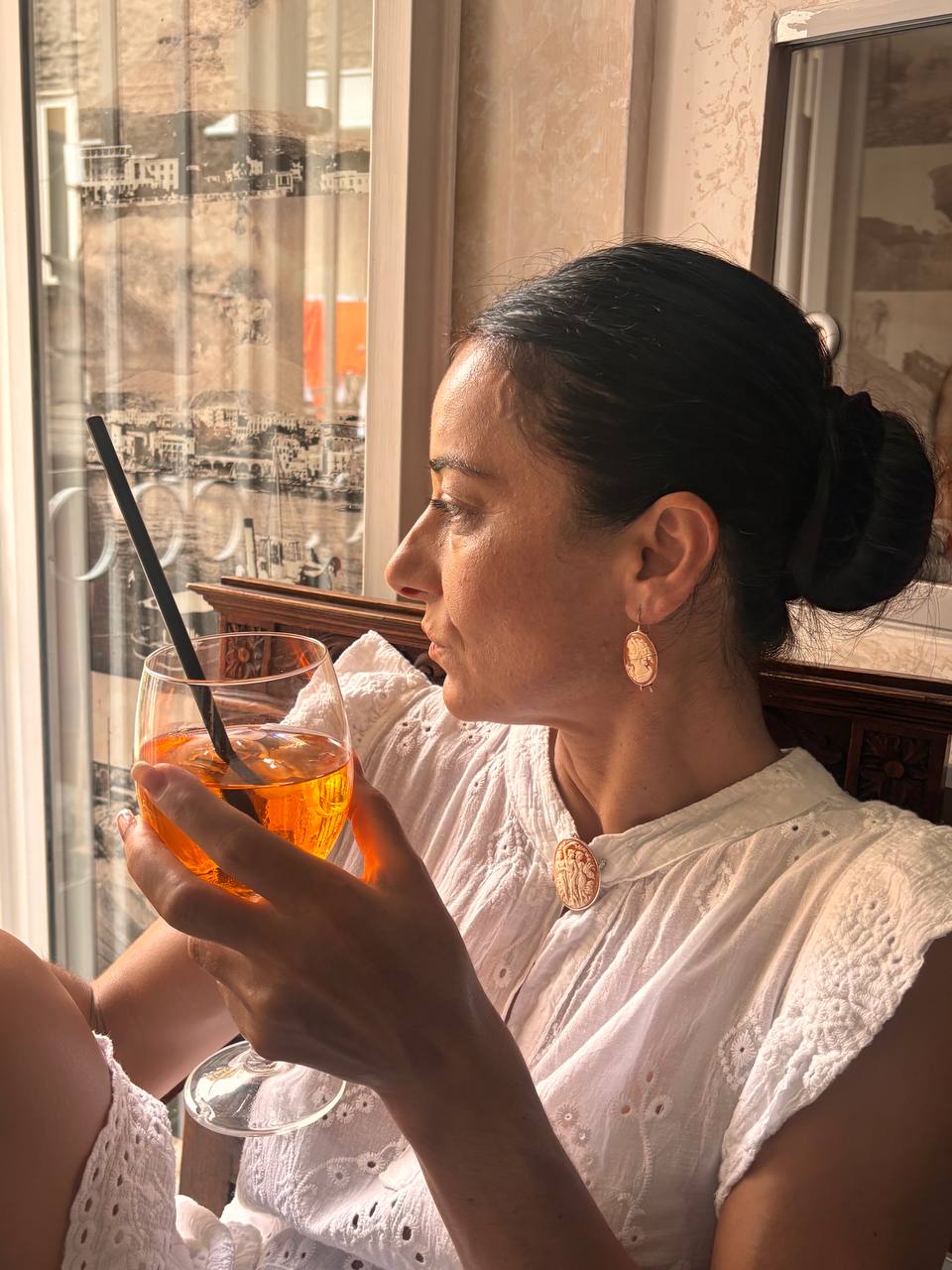 Orecchini in Cammeo incisione Profilo di Donna