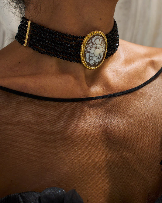 Collana in Cammeo "Cameo Italiano"  Incisione Fiori