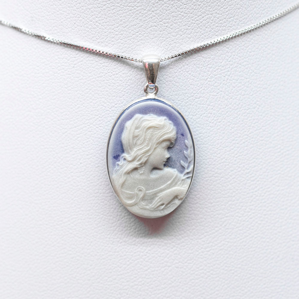 Cameo Pendant on Agate Woman Profile