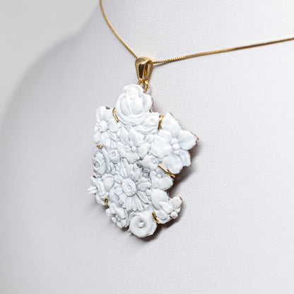 Artistic Cameo Pendant Flowers