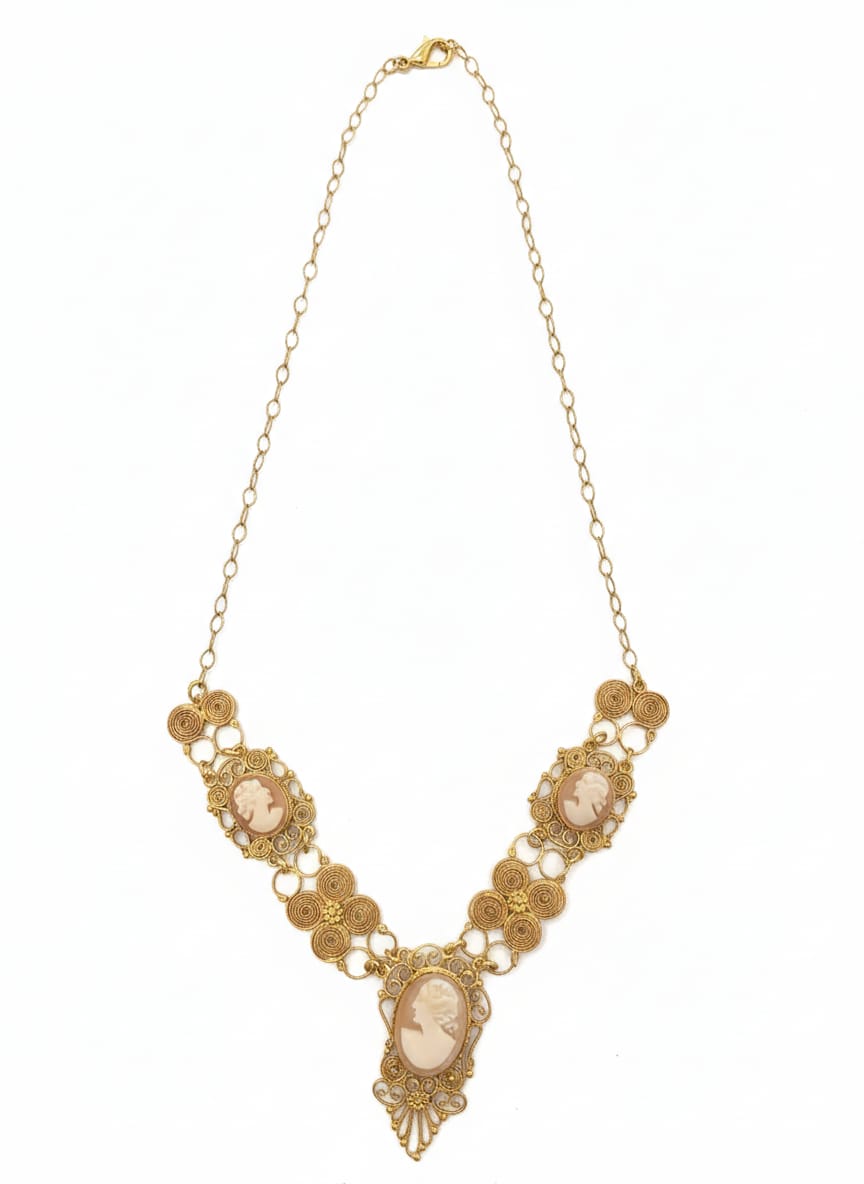 Collana in Cammeo incisione "Profilo di Donna"