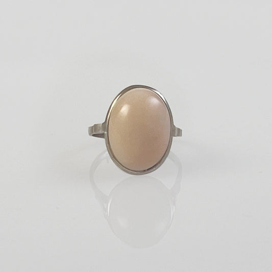 Anello in Argento con Spola di Corallo Rosa