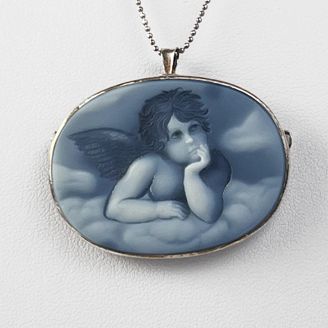 Pendant Cameo Brooch on Agate Cherub