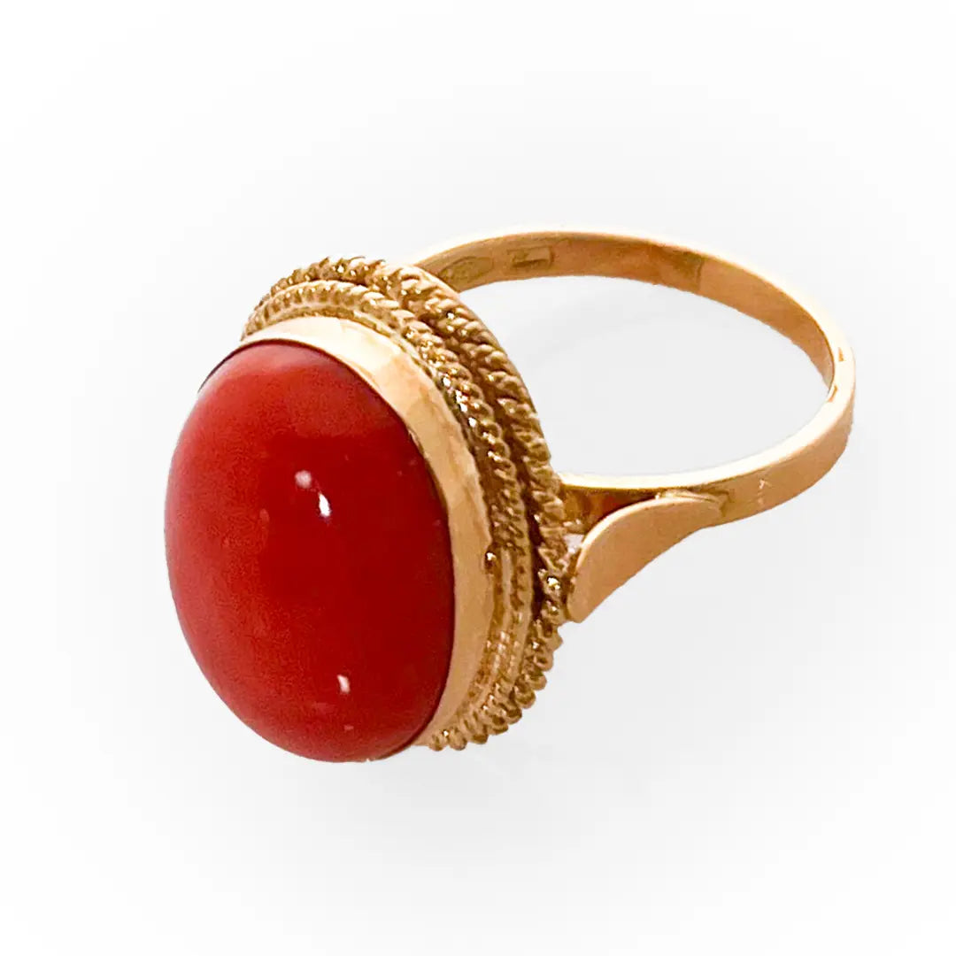 Gold Ring with Red Coral Spool