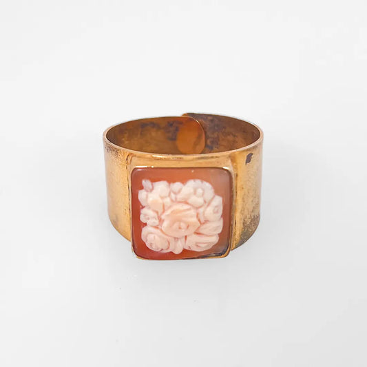 Artistic Cameo Ring Flowers