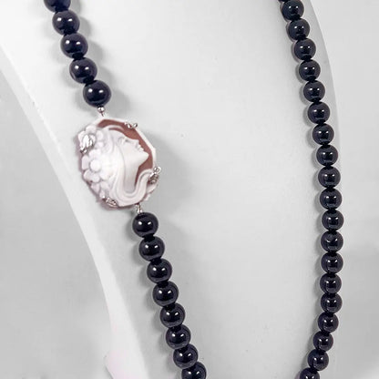 Agate Necklace with Cameo Profile Woman