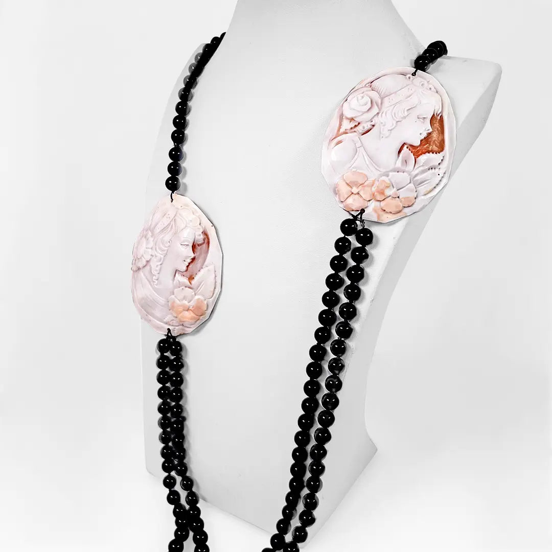 Agate Necklace with Cameo Profile Woman