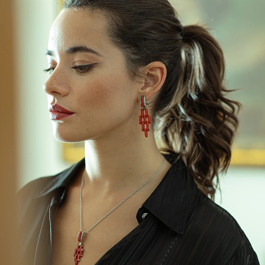 Pendente di Corallo Rosso e Zirconi
