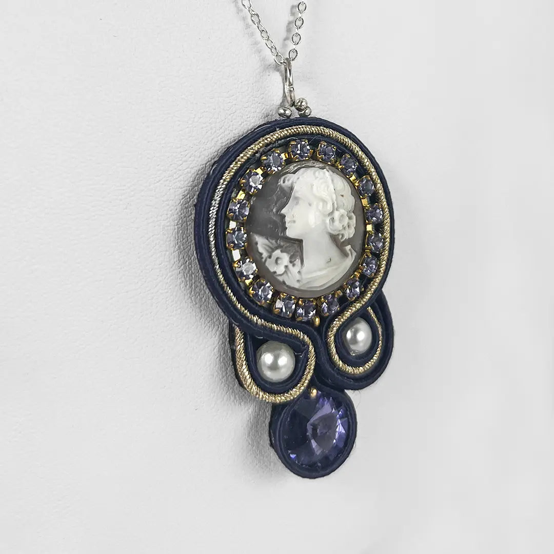 Collana Cammeo in Soutache
