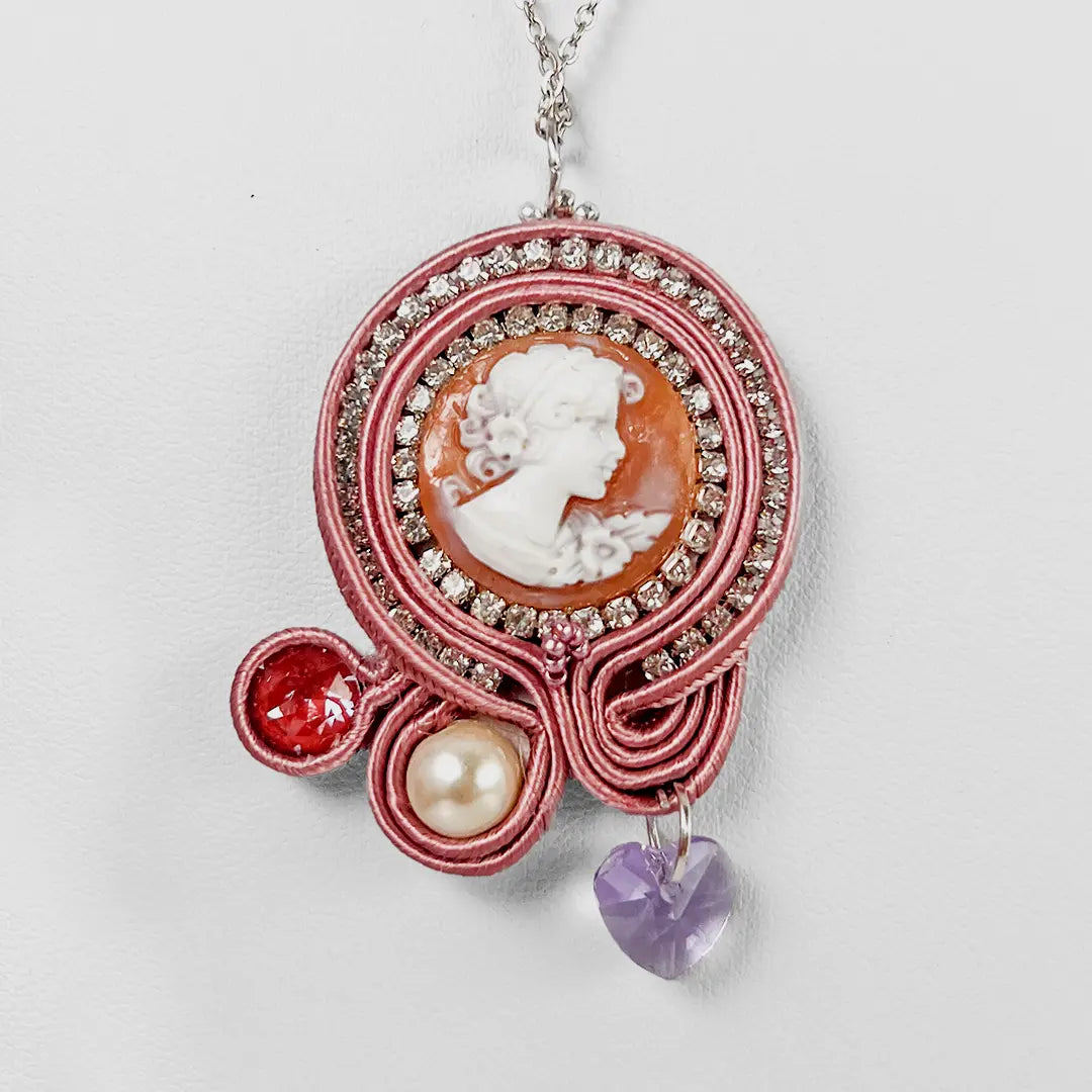 Collana Cammeo in Soutache