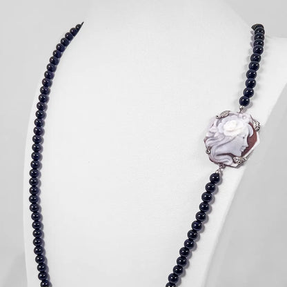 Agate Necklace with Cameo Profile Woman