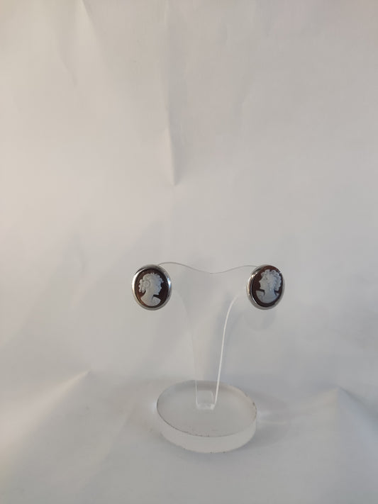 Sardonyx Cameo Earring Lobe