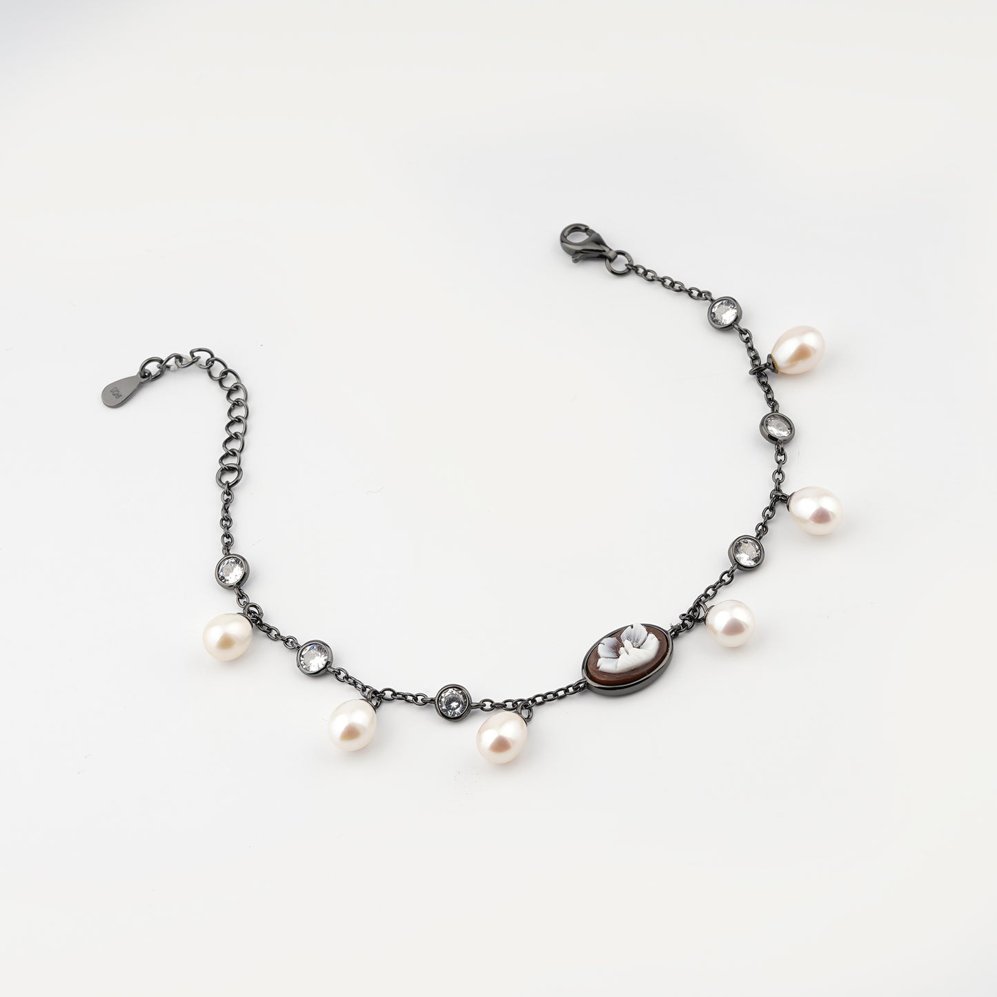 Bracciale-Arianna-Cammeo-Fiore-Rodio-Nero