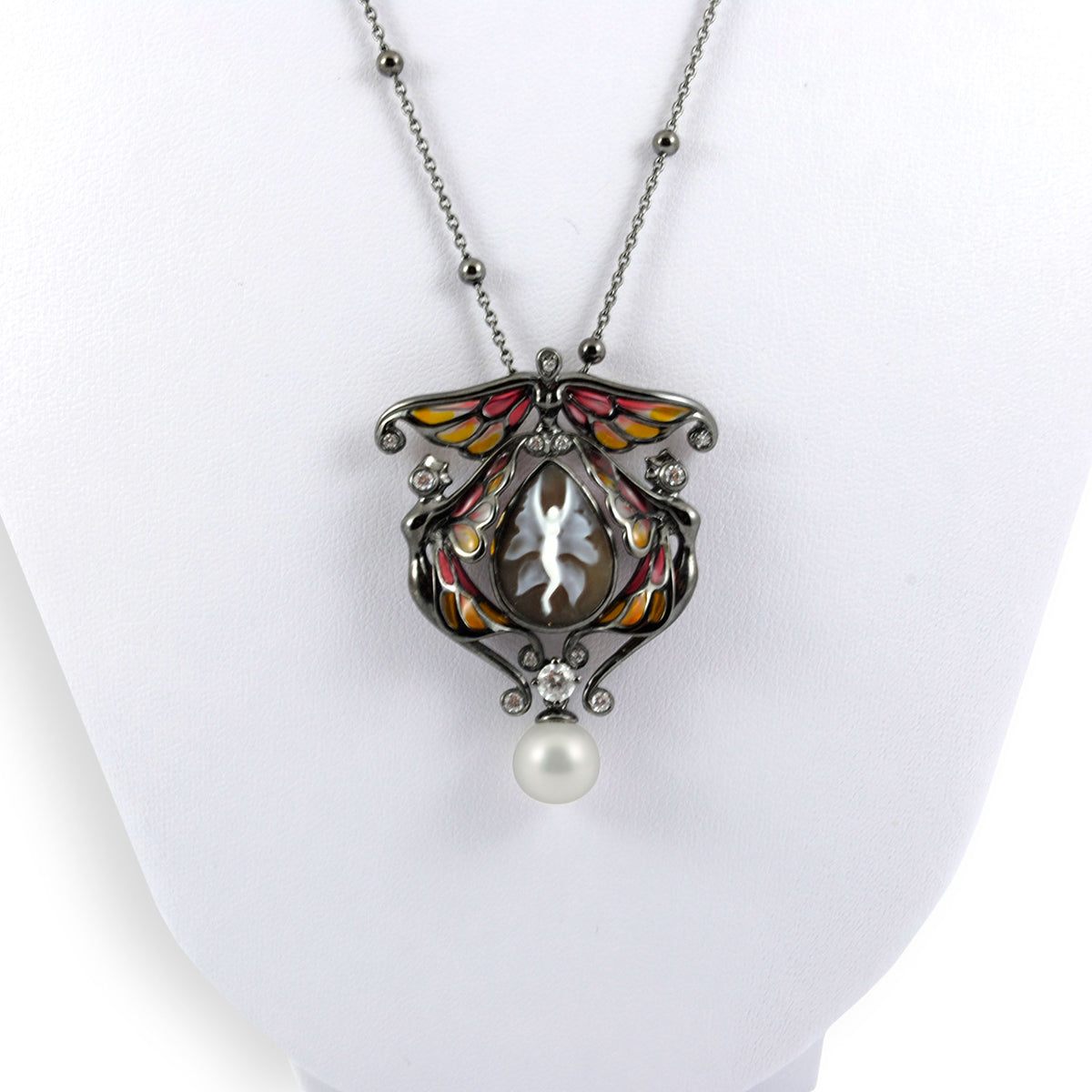 Italian Cameo Pendant Doris Insect Cameo