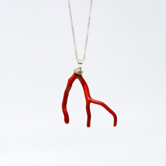 Collana-con-Pendente-di-Corallo-Rosso