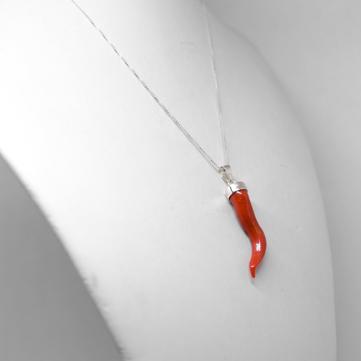 Pendente Corallo Rosso Cornetto Portafortuna