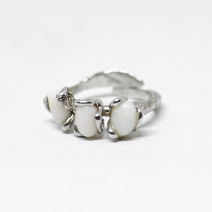 Anello-Corallo-Bianco-e-Argento