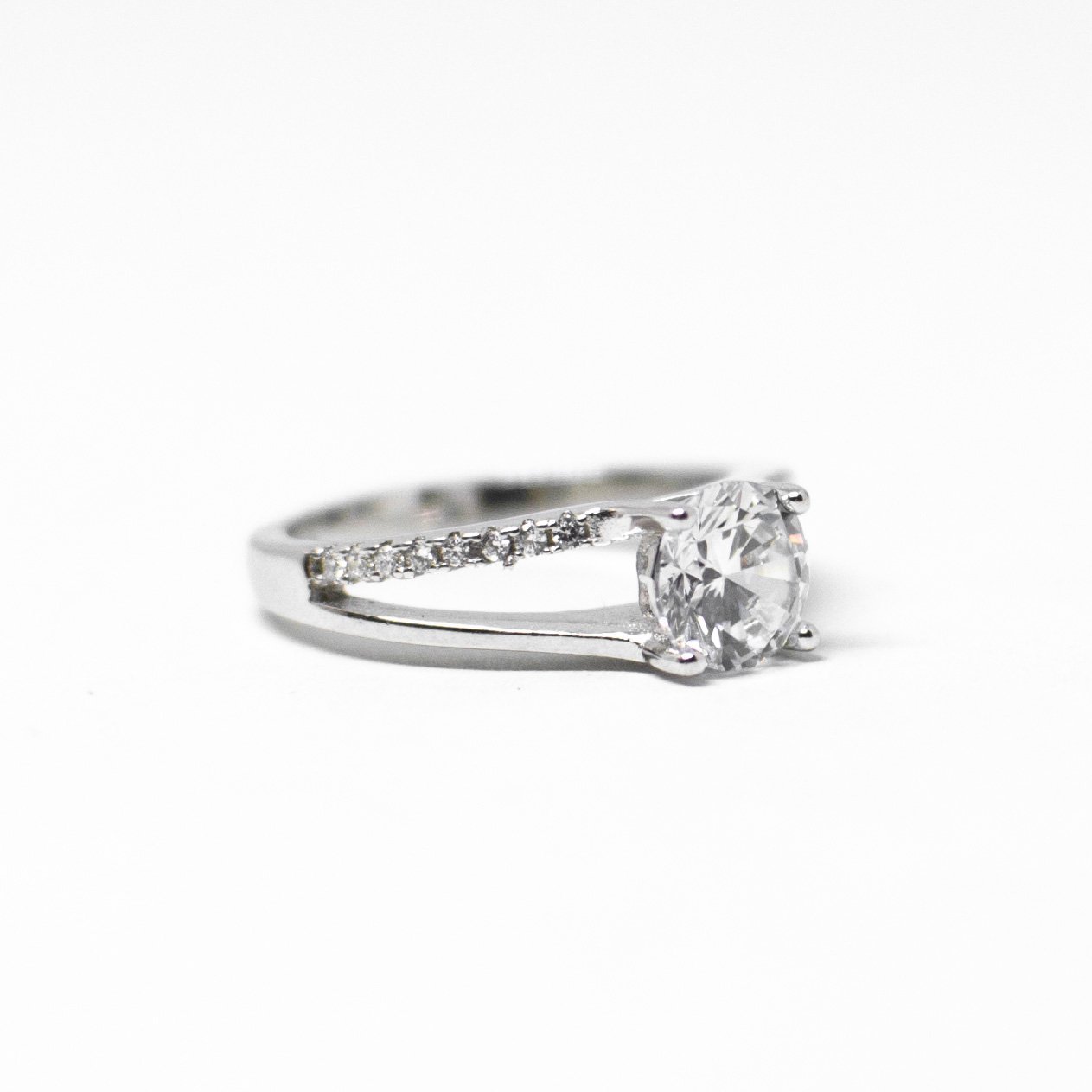 Anello argento e zirconi