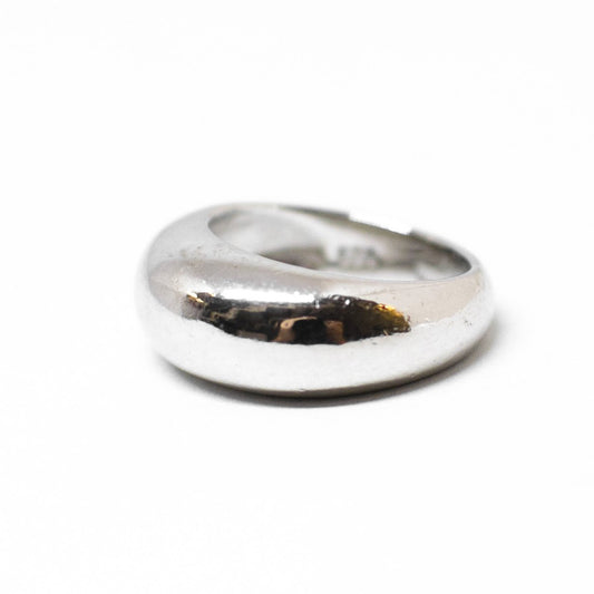 Ring entirely in silver