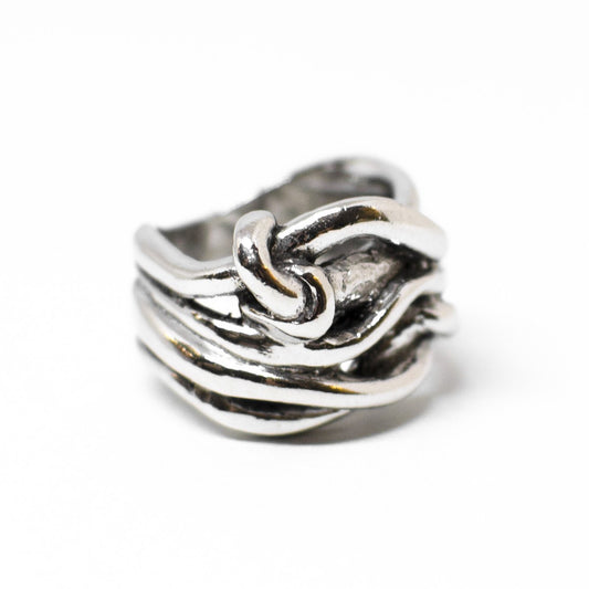 Ring entirely in silver