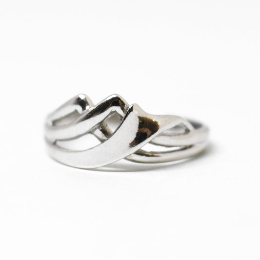 Ring entirely in silver