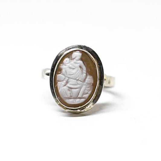 Cameo Ring "The Mother"