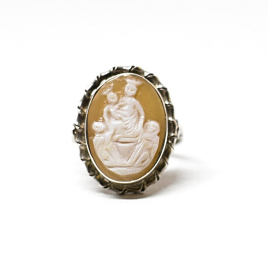 Cameo Ring "The Mother"