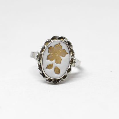 Anello Cammeo Incisione Inversa Fiori