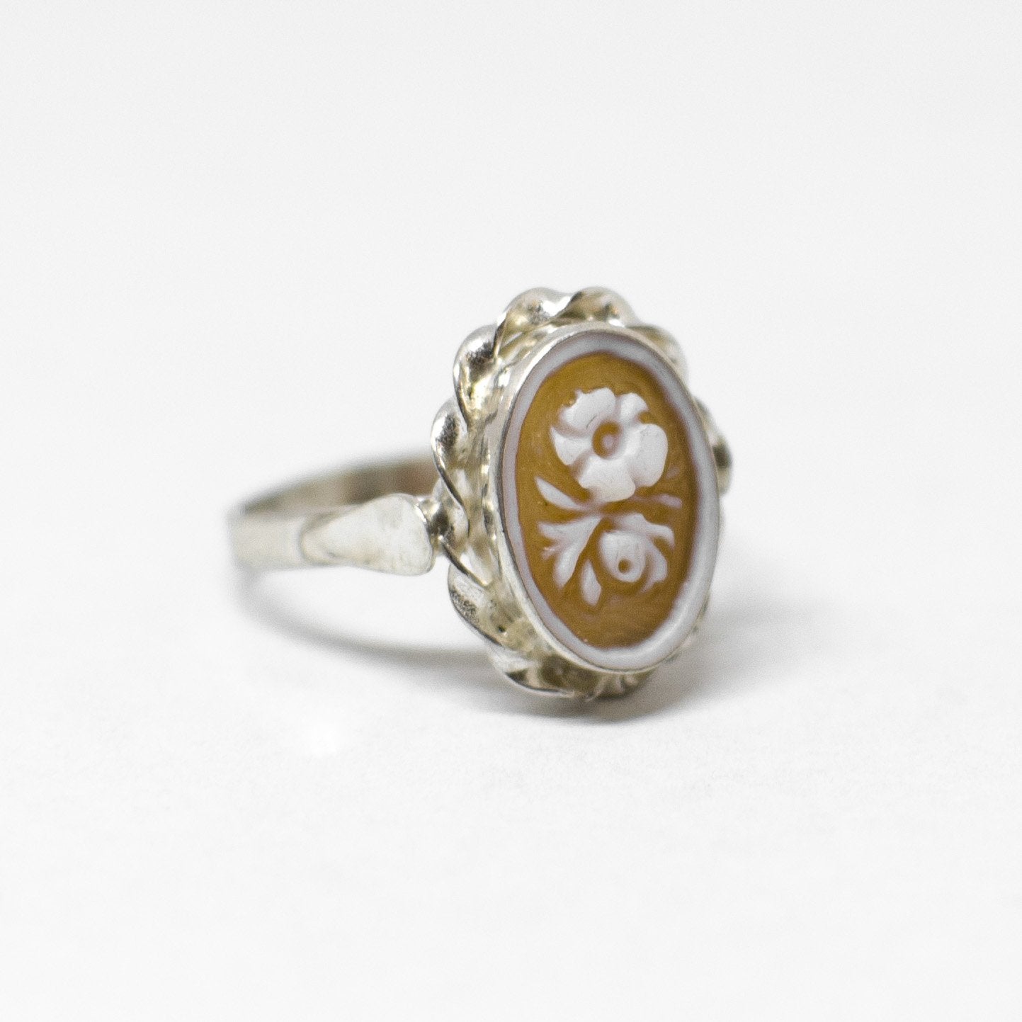 Cameo Ring Engraving Flowers (different styles)