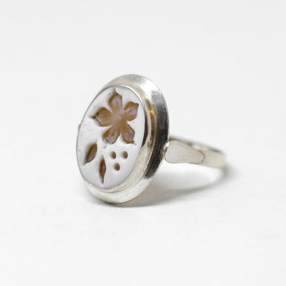 Anello Cammeo Incisione Inversa  Fiori