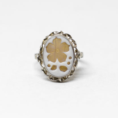 Anello Cammeo Incisione Inversa Fiori