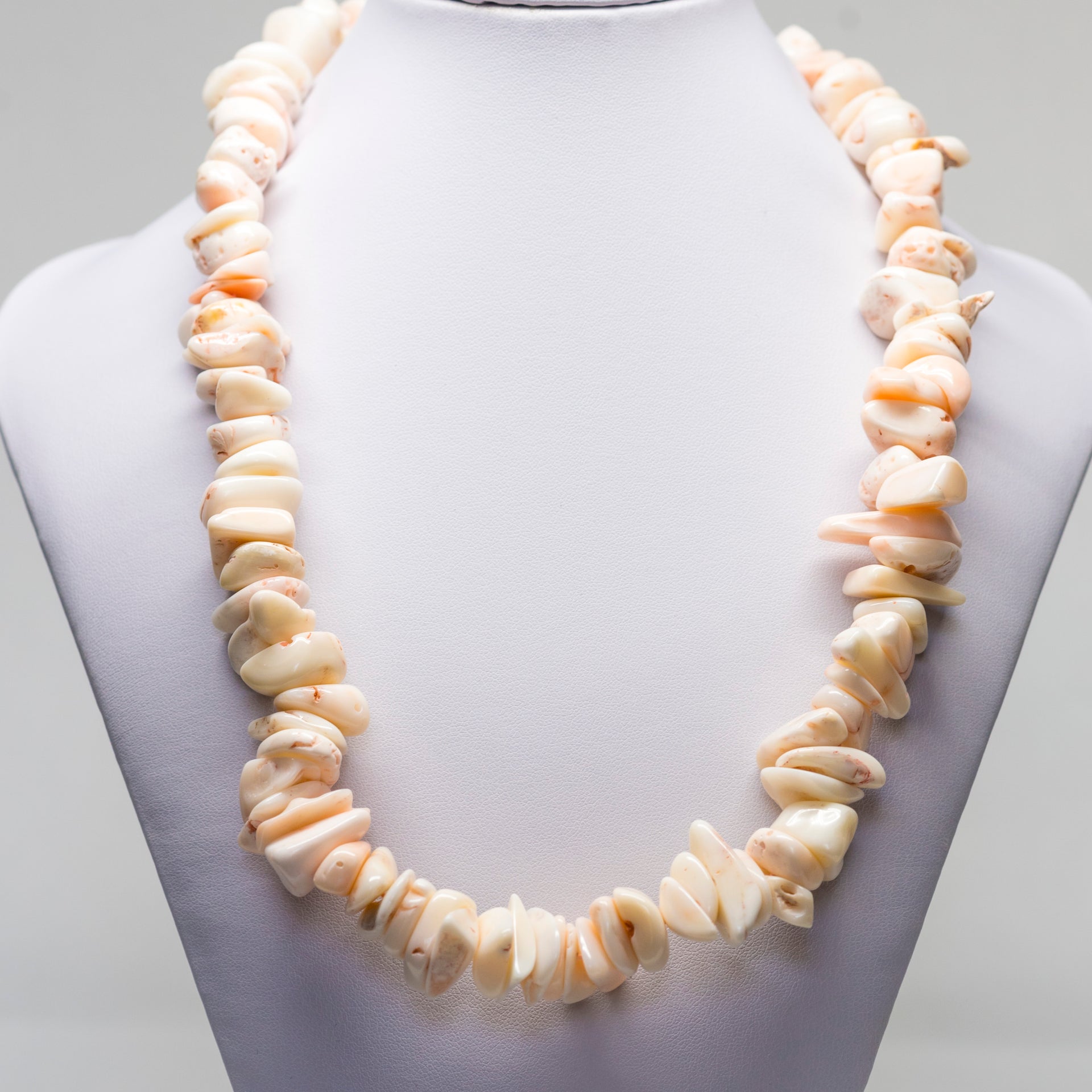 Collana-in-Corallo-Rosa-e-Bianco