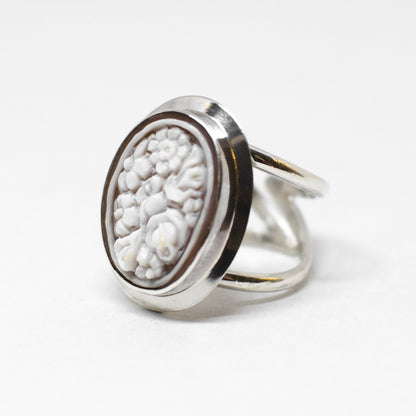 Artistic Cameo Flower Ring