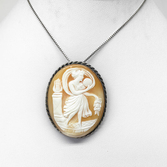 Antique Cameo Pendant/Brooch