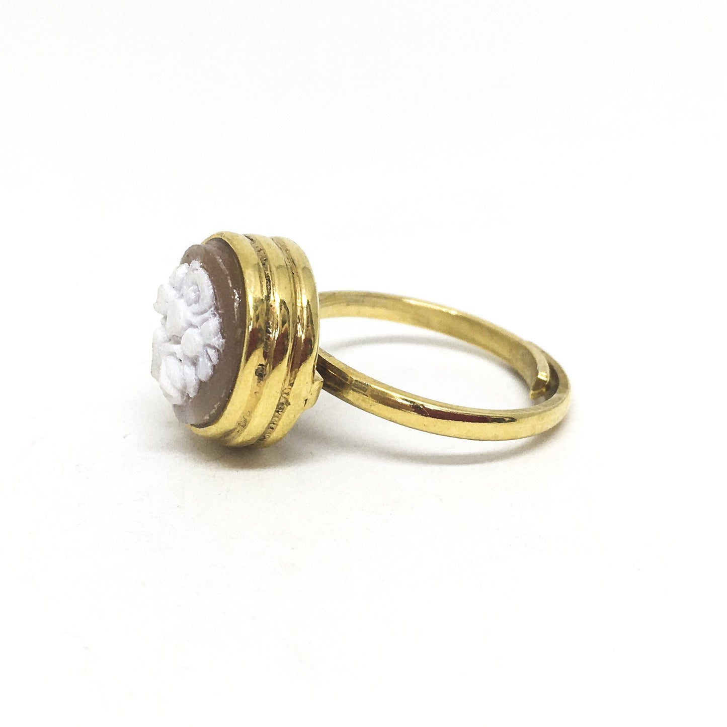 Artistic Cameo Flower Ring