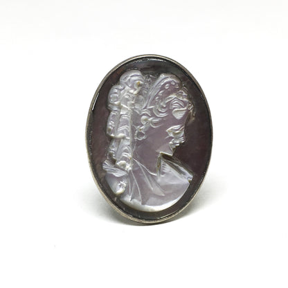 Anello-Cammeo-su-Madreperla-Profilo-Donna