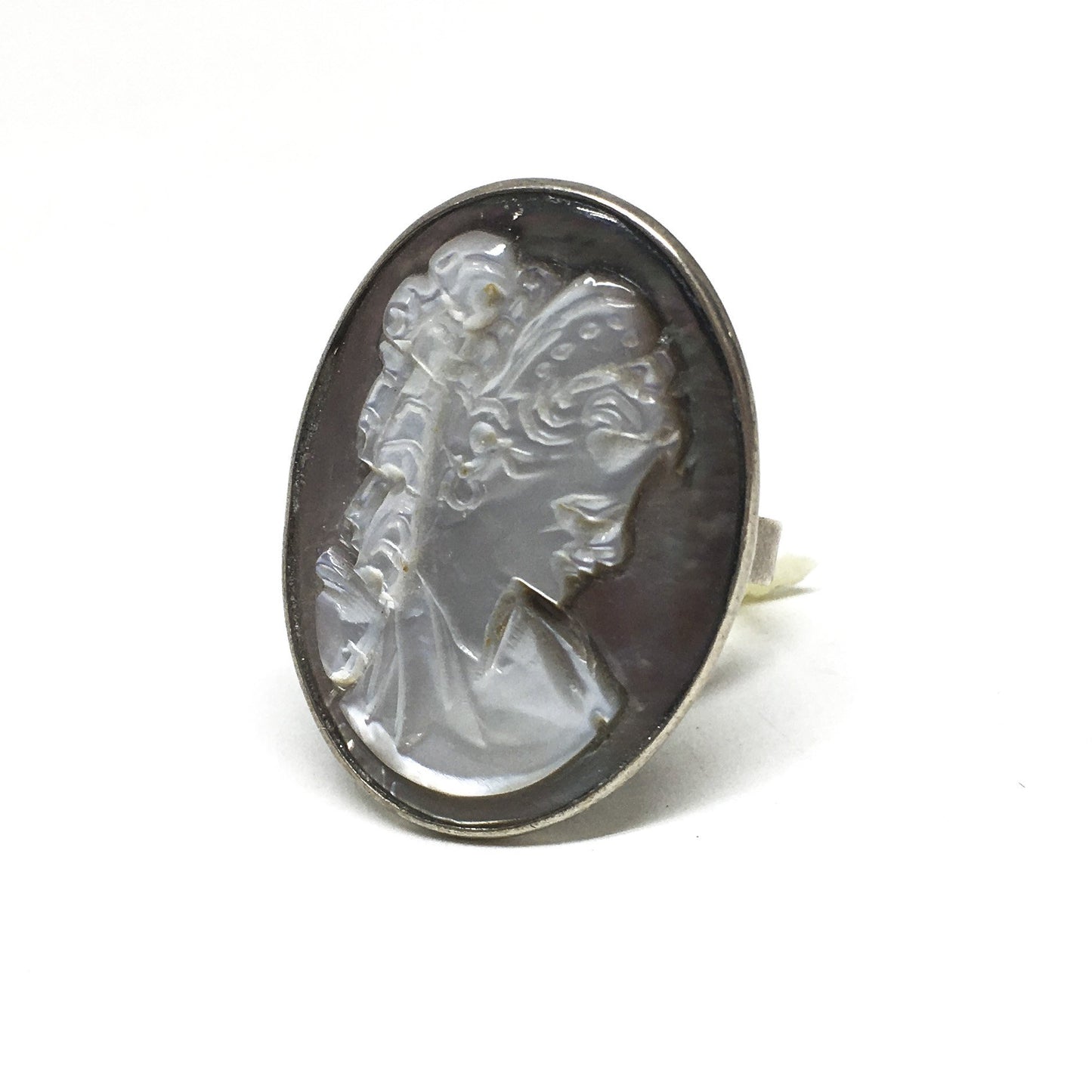 Anello-Cammeo-su-Madreperla-Profilo-Donna